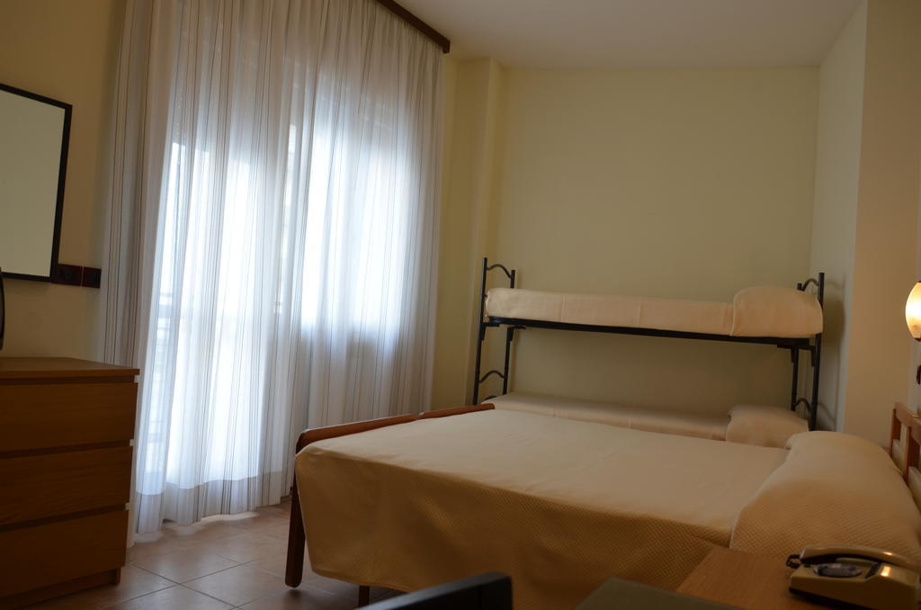 Hotel Mirage Milano Marittima Exterior photo